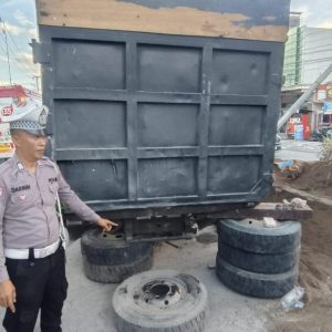 Insiden Dump Truck Ambruk Saat Perbaikan, Satlantas Polres Kutim Selidiki Mekanik Meninggal Dunia