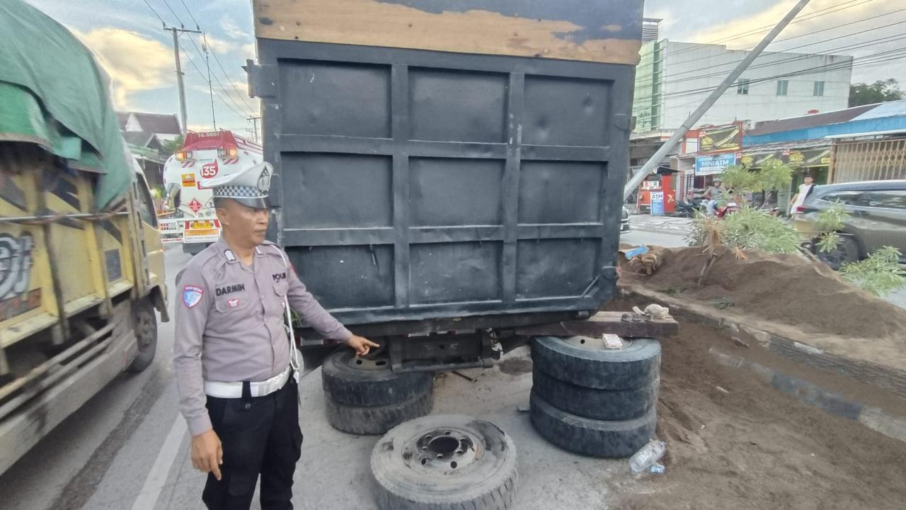 Insiden Dump Truck Ambruk Saat Perbaikan, Satlantas Polres Kutim Selidiki Mekanik Meninggal Dunia