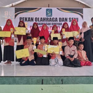 Raih Beberapa Kejuaraan PORSADIN, Santri Madrasah Miftahul Qulub Batu Karang Camplong Dapat Reward Wisata  di SWP