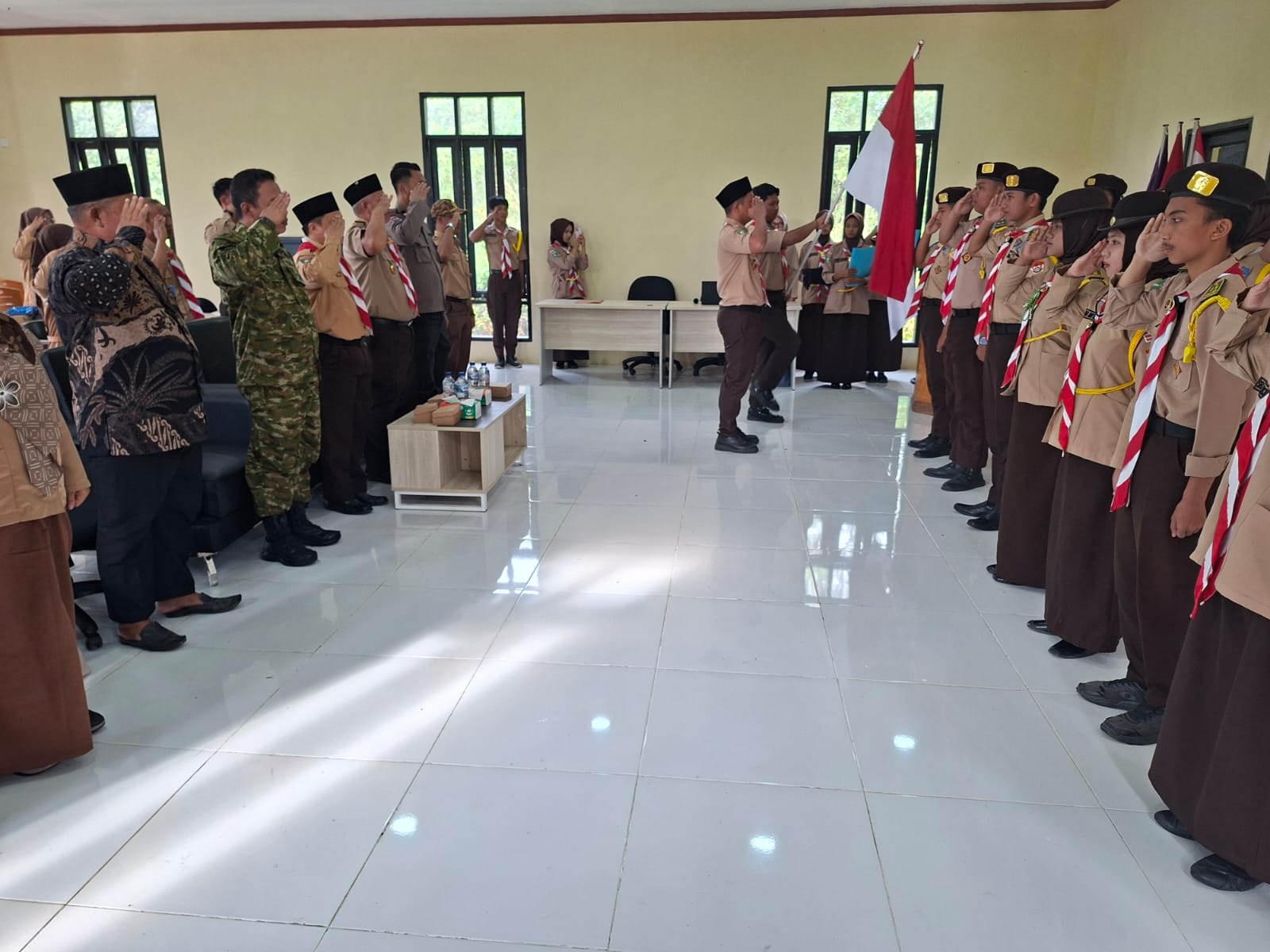 Polsek Muara Bengkal Hadiri Pelantikan Dewan Kerja Ranting Gerakan Pramuka, Dorong Pembinaan Generasi Muda Berkarakter
