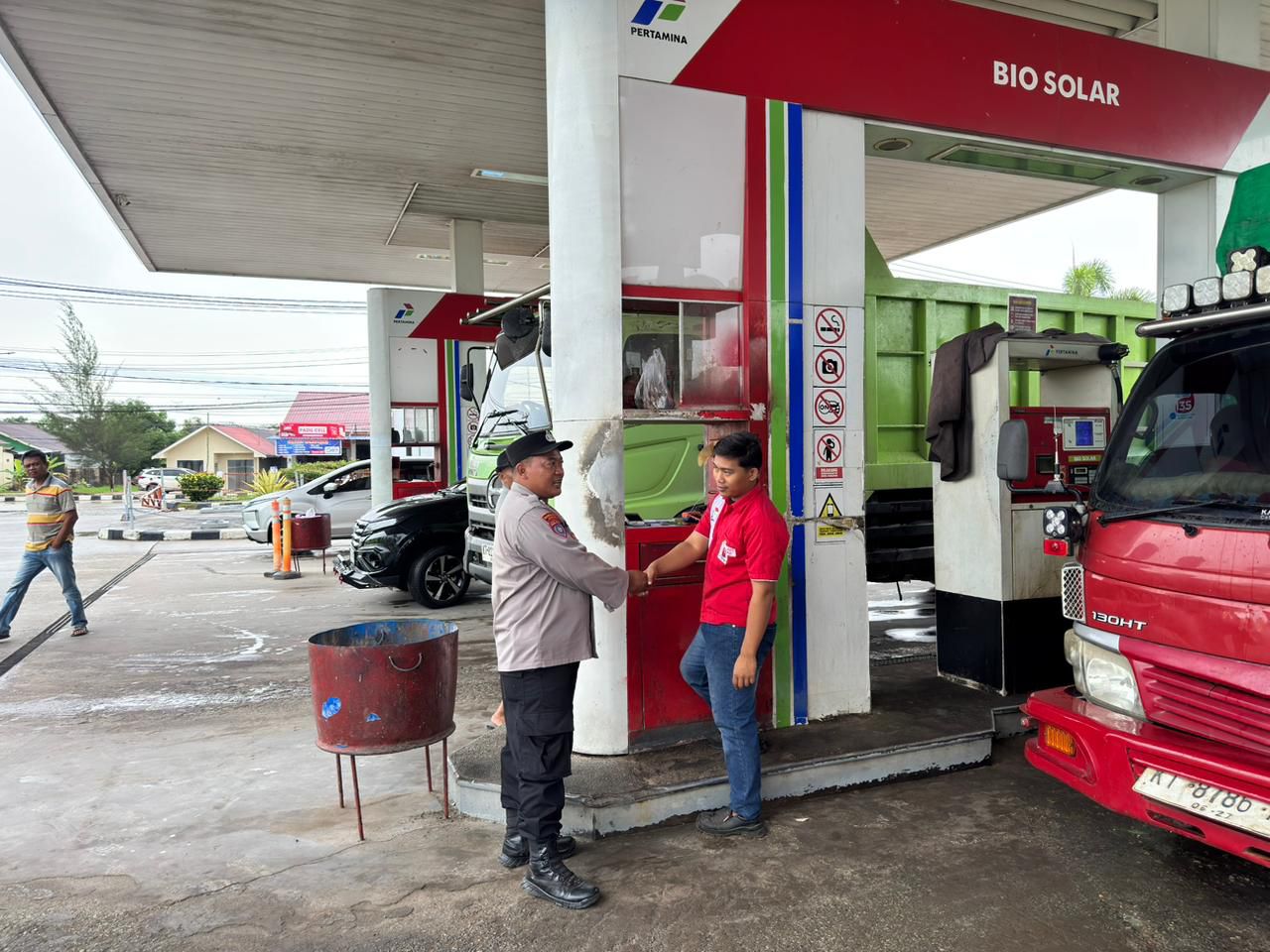 Polsek Sangatta Utara Monitoring SPBU, Pastikan Stok BBM Aman Dan Antisipasi Pengetap Pasca Penyesuaian Harga