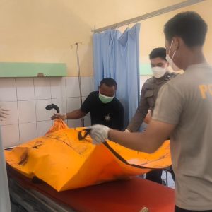Dua Pengendara Tewas Terbakar Di Bengalon, Satlantas Polres Kutim Langsung Lakukan Olah TKP