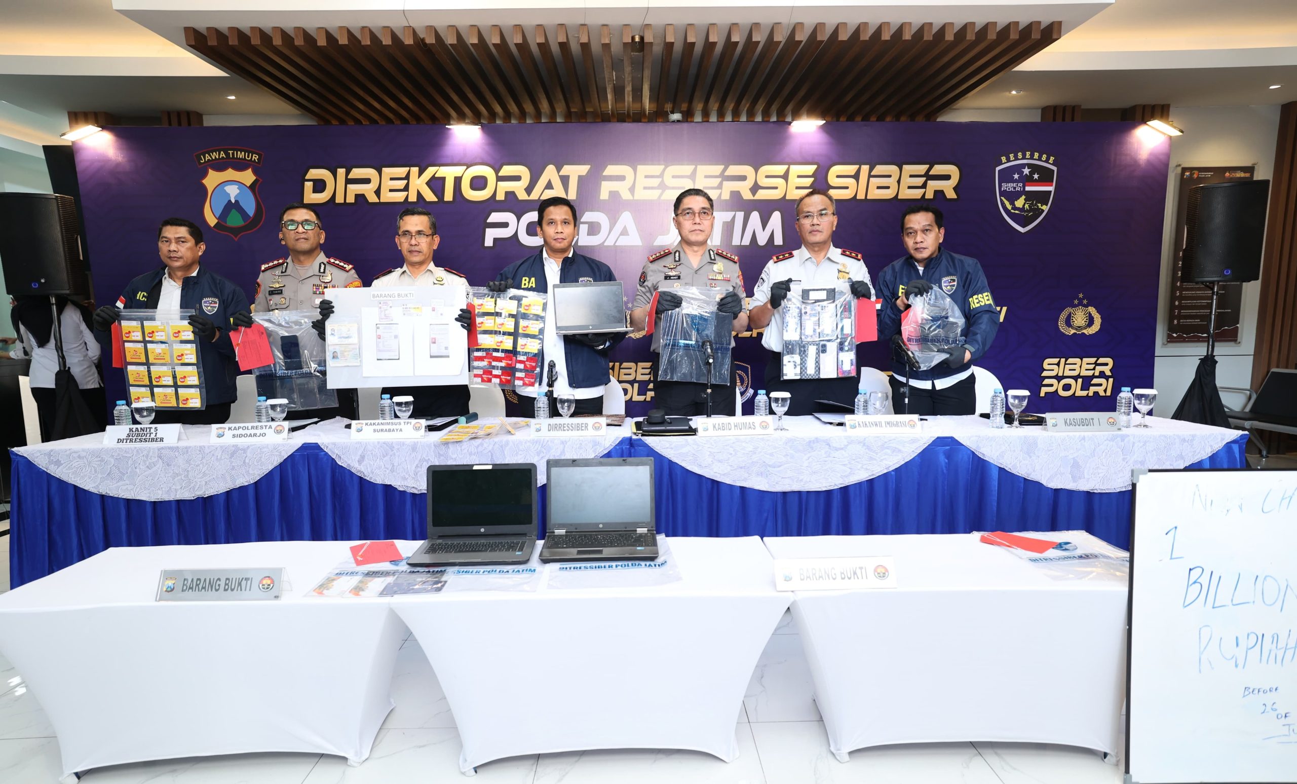 Polda Jatim Bongkar Sindikat Love Scamming Internasional, 3 Tersangka Diamankan