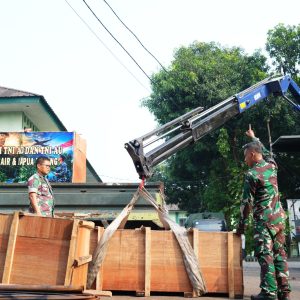 Perluas Akses Air Bersih dan Listrik di Papua, TNI AD Kirim Dukungan Program Manunggal Air dan Papua Terang