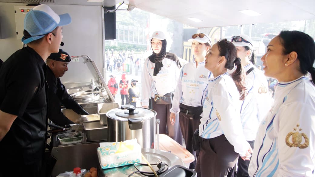Aksi Chef Hideki Masak Nasi Goreng Jadi Daya Tarik Pembukaan Pekan Olahraga Polri 2026