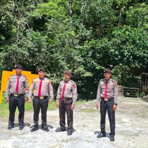 Senyuman Aipda Rolan Manik Jadi Senjata Utama! Sat Pamobvit Polres Simalungun Gencarkan ” Simalungun Safe Tourism ” Sambut HUT Bhayangkara ke – 80