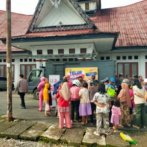 Polres Pakpak Bharat Gelar Pasar Murah Kebutuhan Pokok Dengan Harga Terjangkau