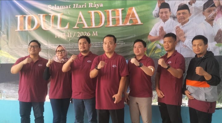 Kegiatan Foto : BPN Kota Depok Tebar Kepedulian, 3 Sapi dan 14 Kambing Dikurbankan untuk Masyarakat