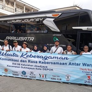 Kegiatan Foto : Wisata Keberagaman RW 08 Abadijaya Perkuat Kebersamaan dan Komunikasi Antarwarga.