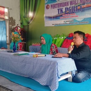 Bang J Berikan Materi Asuransi Kecelakaan Diri Siswa di Tk PGRI 1 Sampang