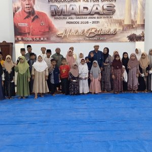 Lebaran  Anak Yatim 10 Muharram, Owner Sampang Water Park Berikan Santunan di Gedung Kholifah
