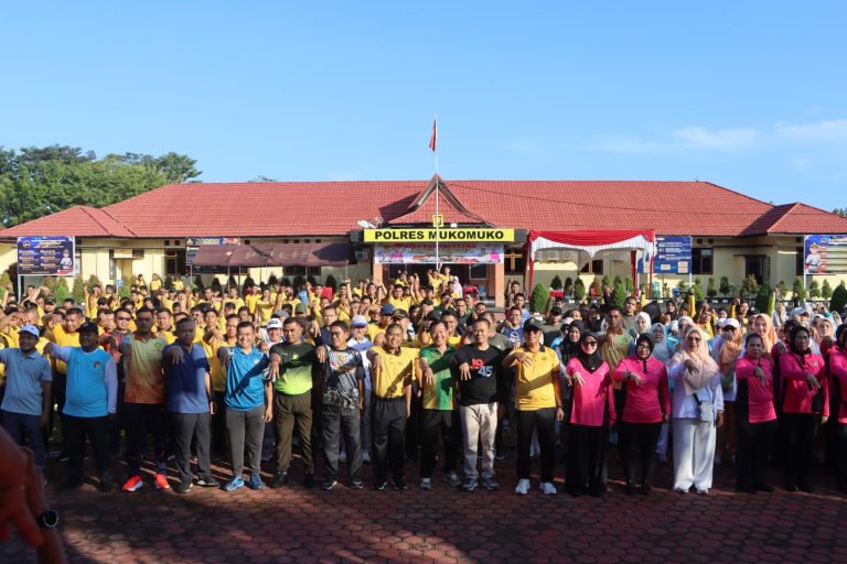 Olahraga dan Senam Bersama Semarakkan HUT Bhayangkara Ke-80 di Polres Mukomuko